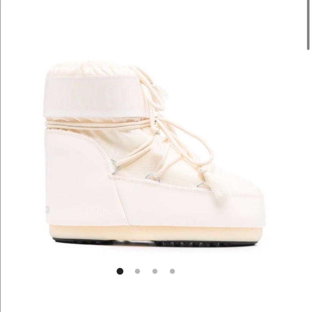 ISO ivory icon low moon boot size 39/41